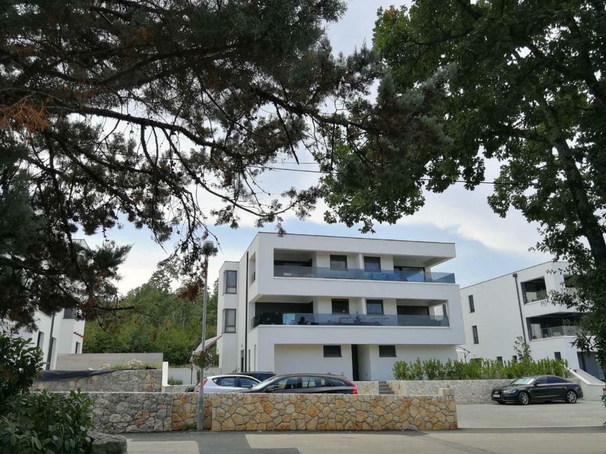 Apartment White Vantacici Exteriér fotografie