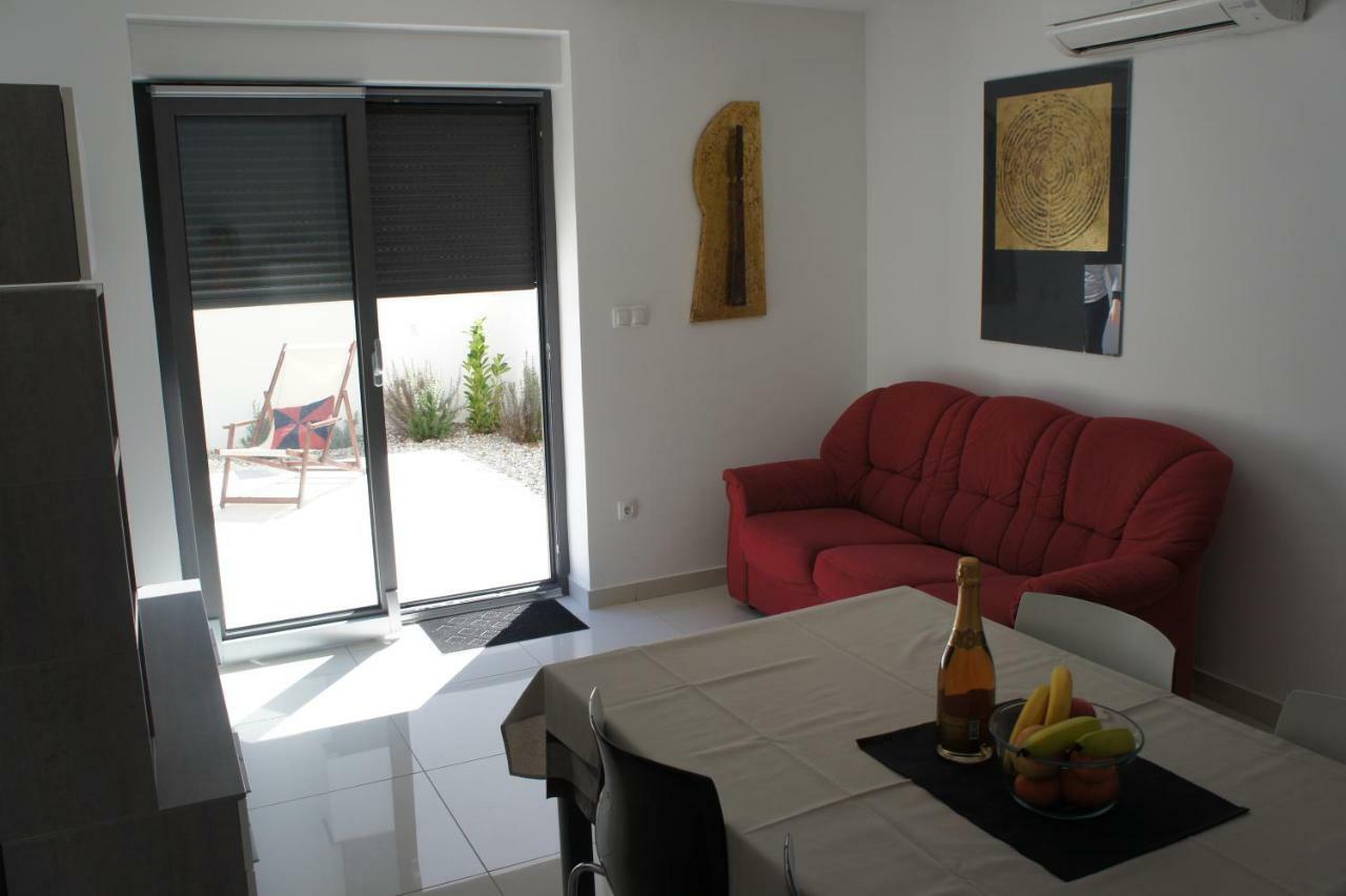 Apartment White Vantacici Exteriér fotografie